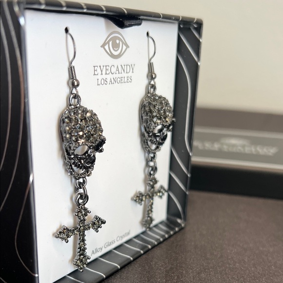 Eye Candy | Skull and Cross Earrings - Picture 4 of 7